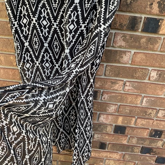 Black & Cream Geometric Patterned Maxi Skirt (XL) - Picture 7 of 10